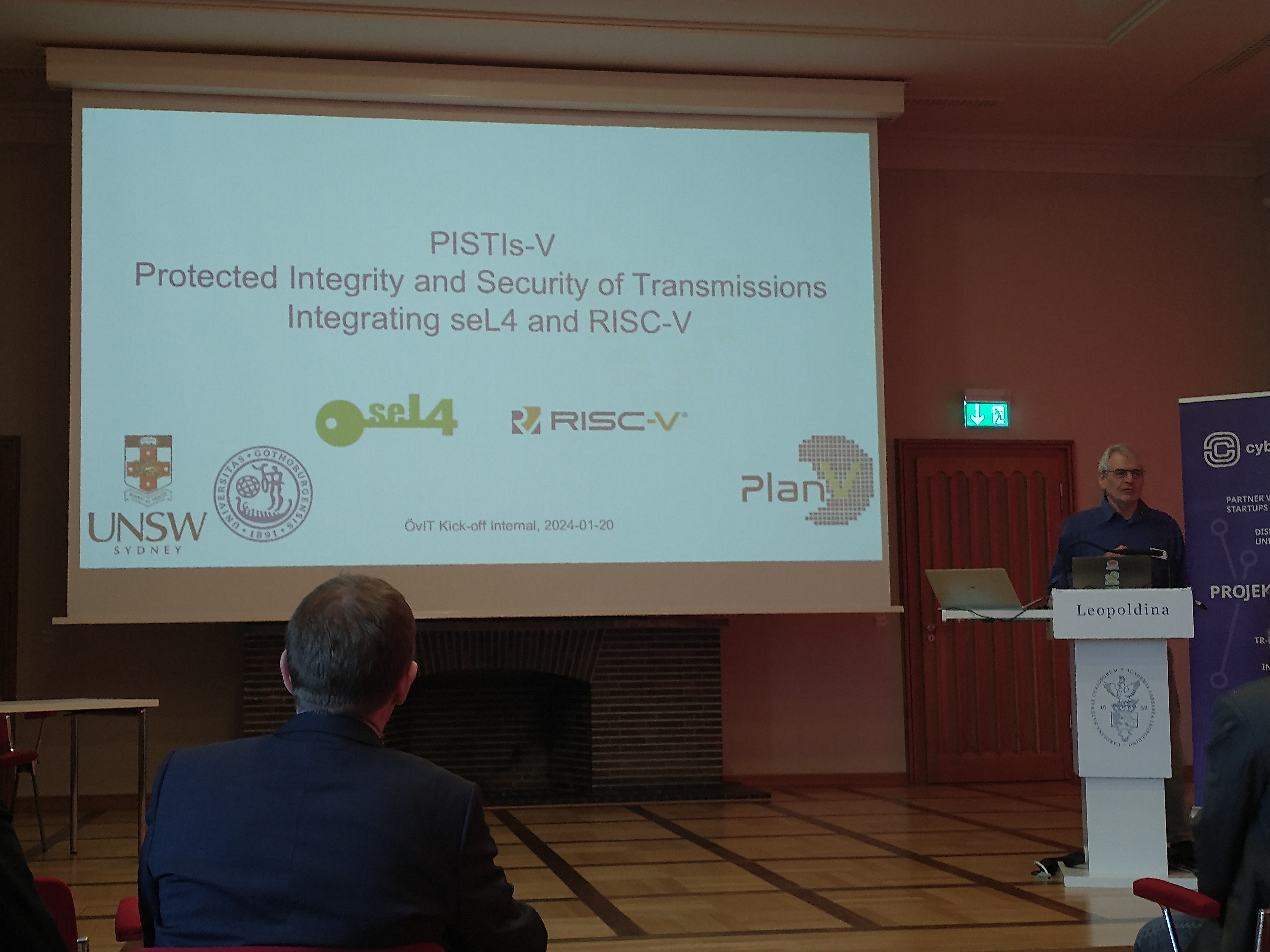 Gernot Heiser at the PISTIs-V project launch.