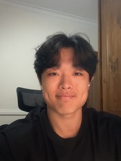 Photo of Leo Li